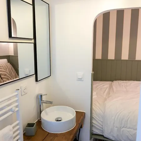 La Tiny - Sleep In Apartmán